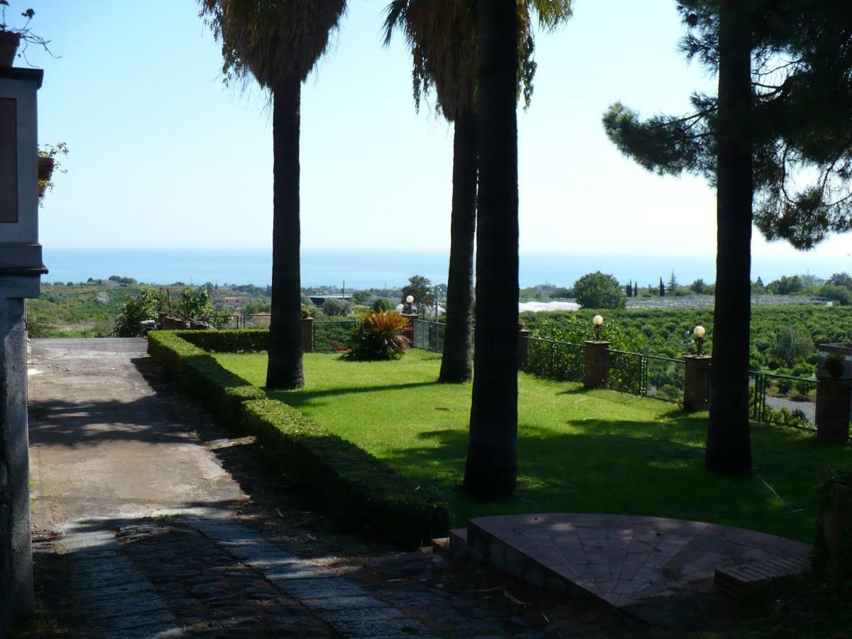 Agrume Country House Santa Venerina Exterior foto